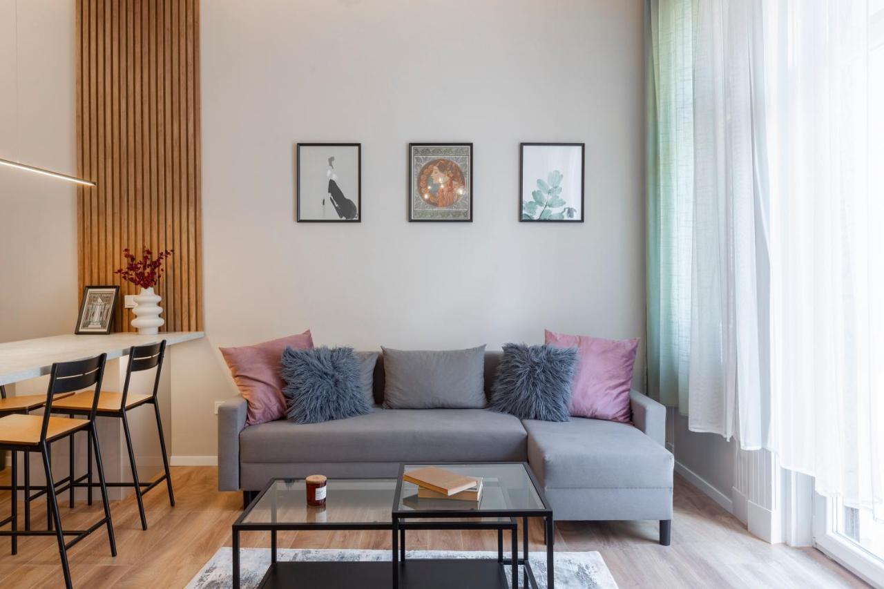 Apartament Exclusive Dohany With Balcony Next To The New York Cafe *
